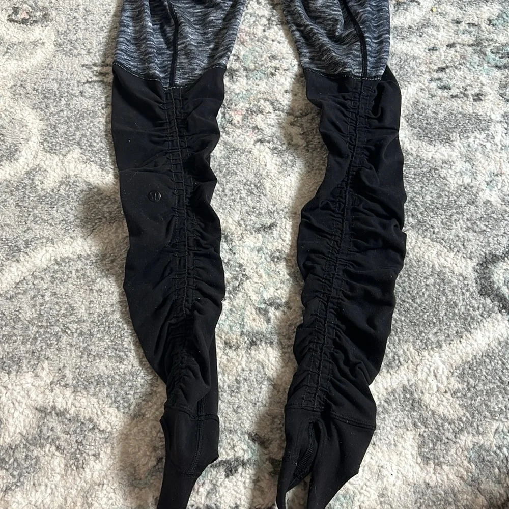 Lululemon Wunder Under Pant Stirrup Leggings Black Gray Striped Size 4